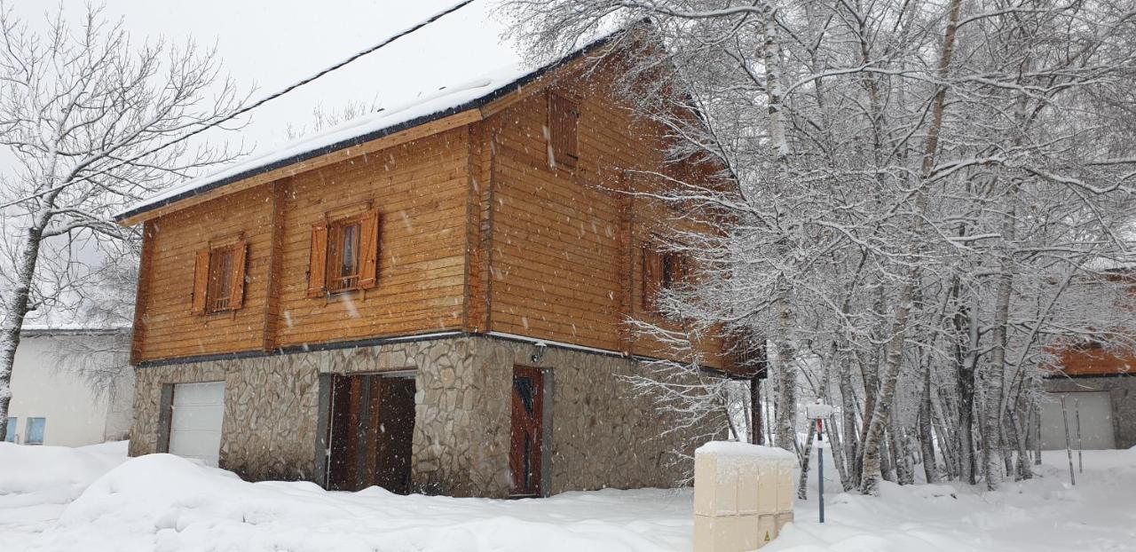 Chalet Bois Au Milieu Des Pyrenees LʼHospitalet-près-lʼAndorre Exterior foto